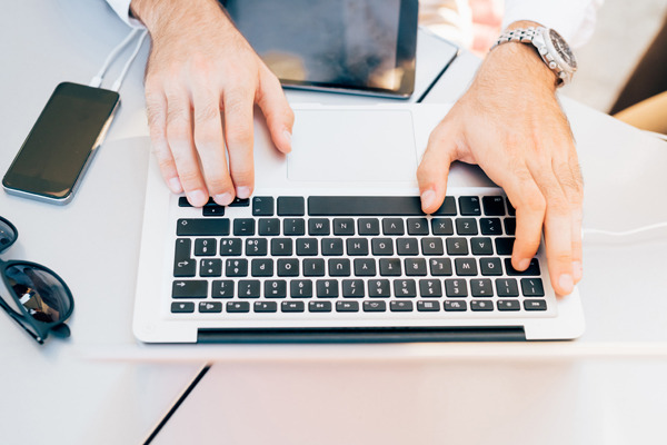 谁说Redis只能做缓存？