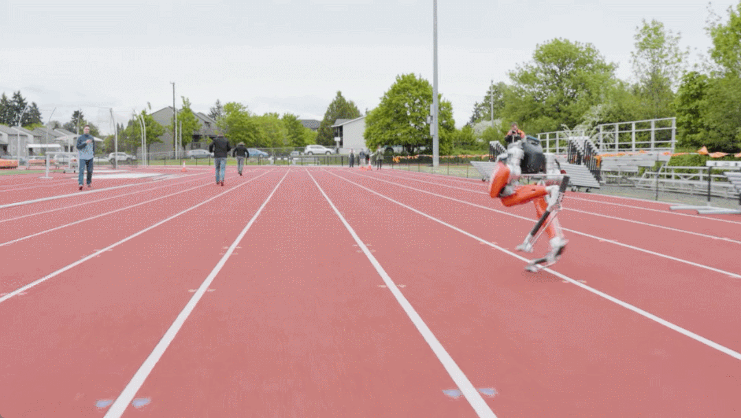 24.73秒！双足机器人Cassie挑战百米跑，创下世界纪录