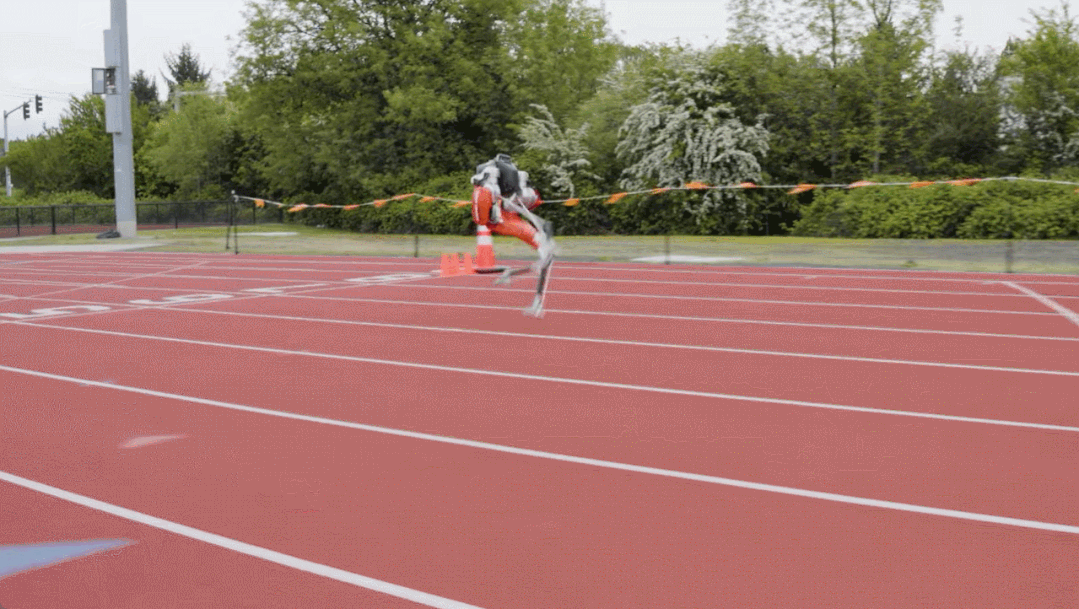 24.73秒！双足机器人Cassie挑战百米跑，创下世界纪录