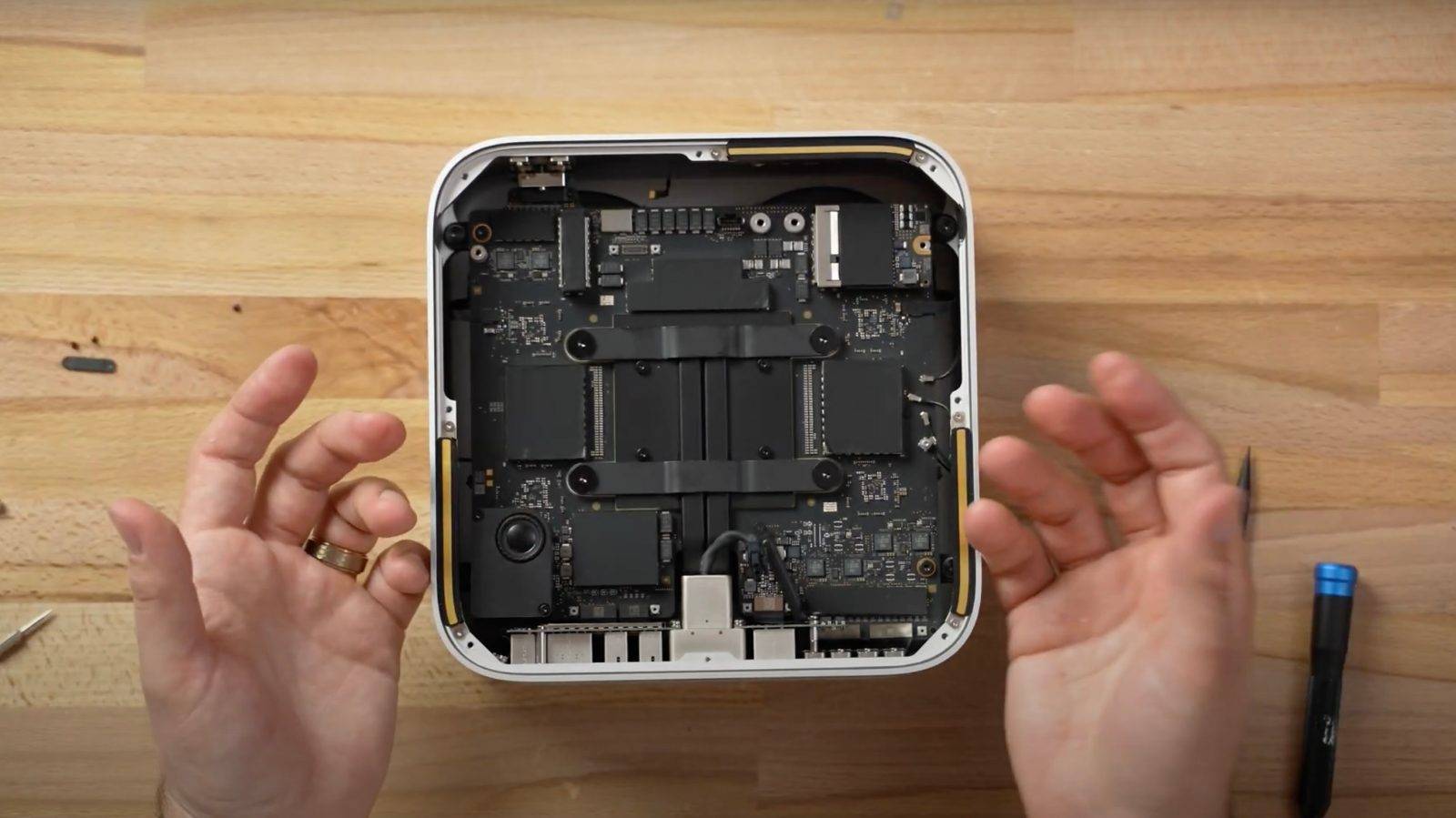 Mac Studio 拆机表明 SSD 存储可以升级