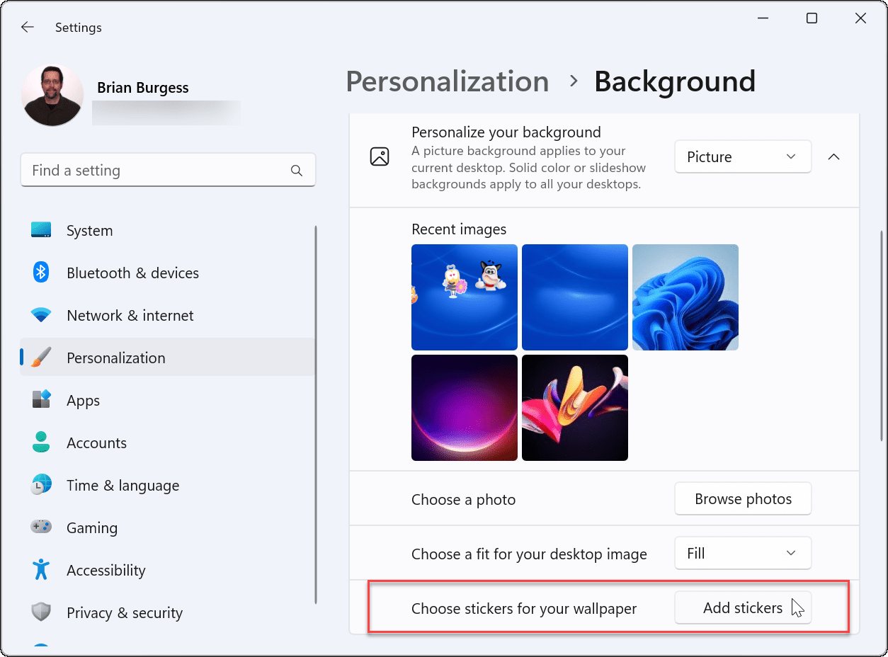 12-enable-desktop-stickers-on-Windows-11