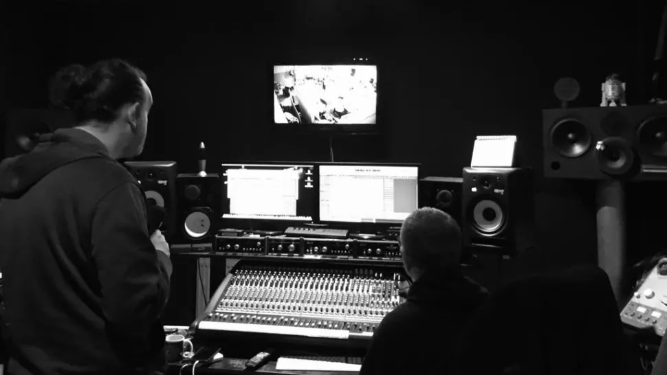 伦敦音乐家通过调教 ChatGPT 让其帮助制作音乐专辑