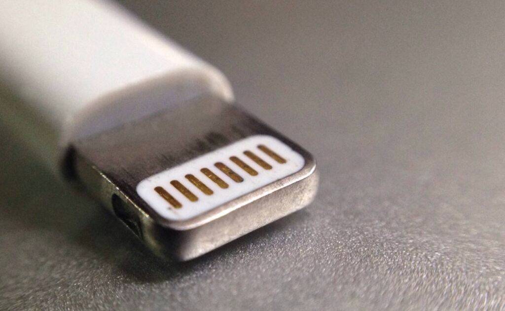 iPhone 15 将放弃Lightning 改用USB-C