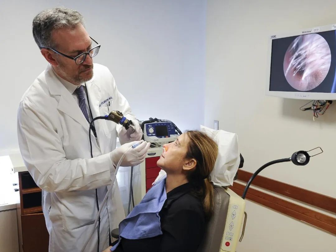 有了这个“仿生鼻子”，新冠幸存者将有机会重新「细嗅蔷薇」