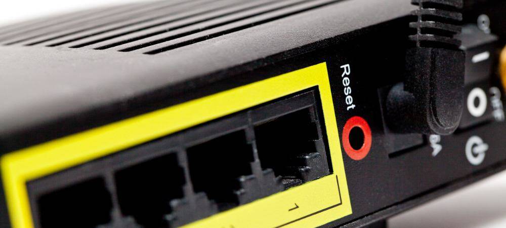 reset-wirless-wi-fi-router-featured