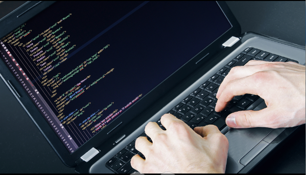 微软推出 AI 工具 Dynamics 365 Copilot，可帮助员工写邮件、记录会议摘要等