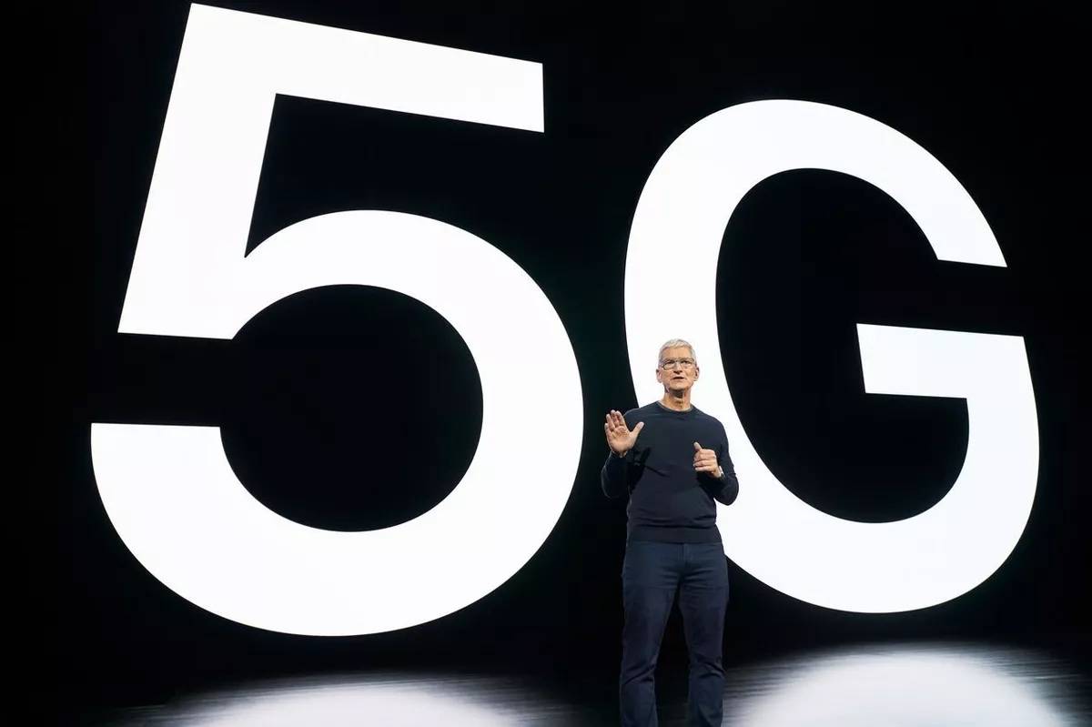 apple-5g-iphone-tim-cook