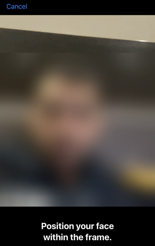 如何在 iPhone 上将眼镜添加到面容 ID