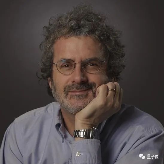 机器人自己造自己,像搭积木一样轻松