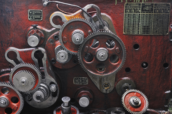 在机器学习的工具箱里，藏着六种重要的算法