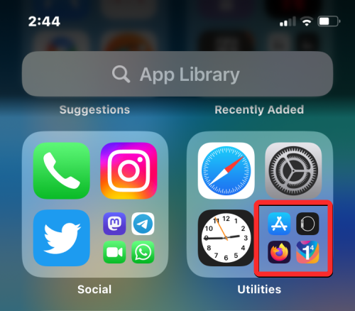 unhide-apps-on-iphone-33-a