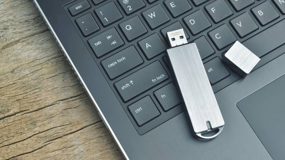 如何制作可启动的 Windows 10 USB 驱动器？