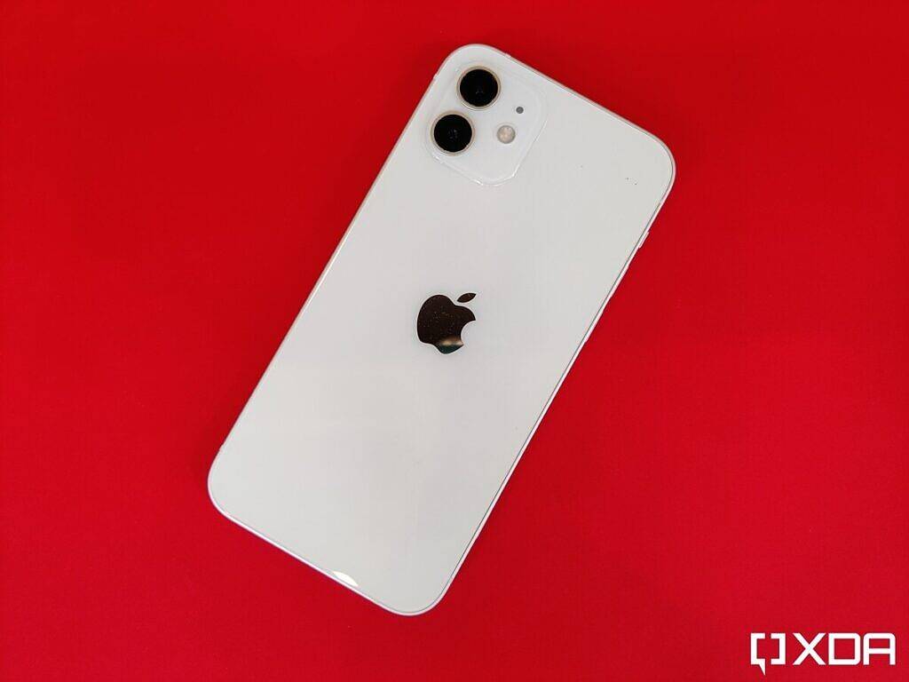 Apple-iPhone-12-review-xda-white-ink-1024x768-2