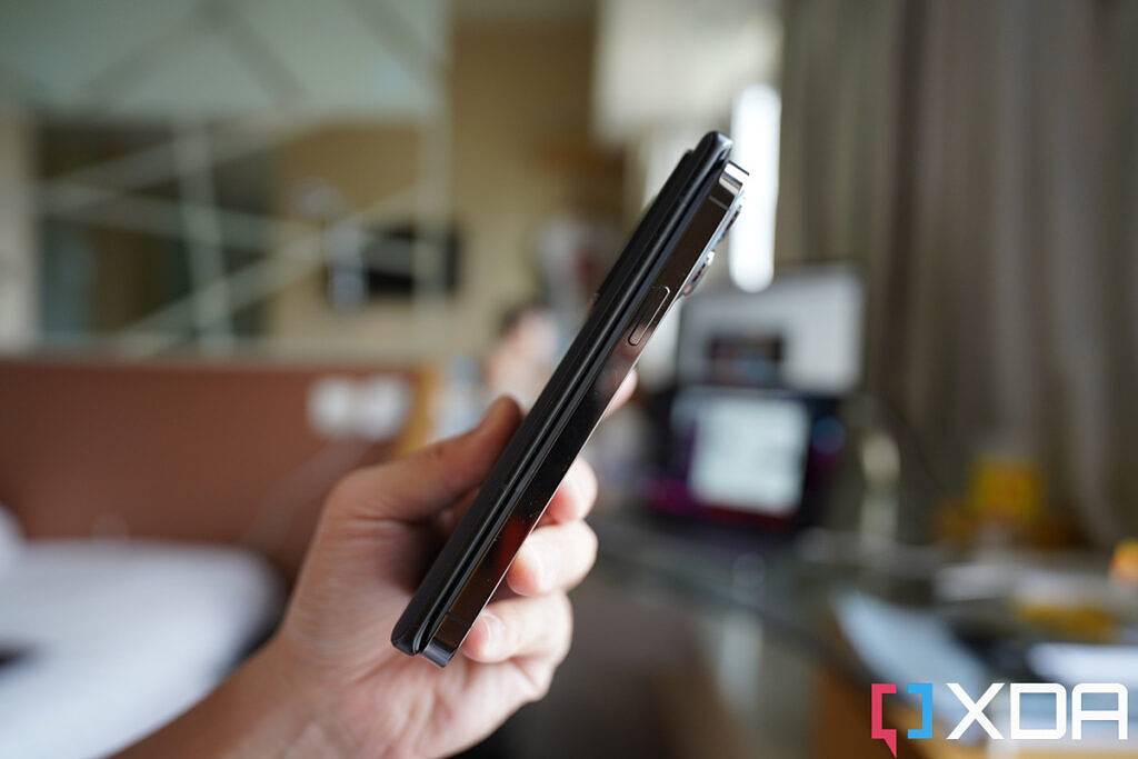 vivo-x80-pro-iphone-13-pro-max-xda-4555456666-1024x683-1