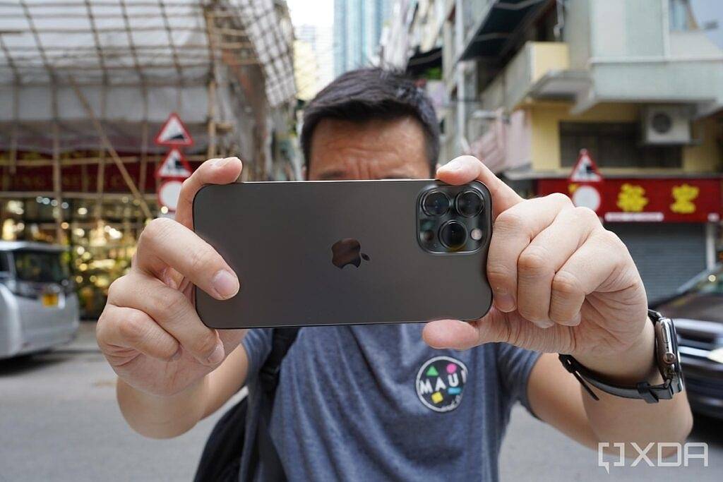 iPhone-13-Pro-Max-XDA-235lkjlksf354aasfs-1024x683-1