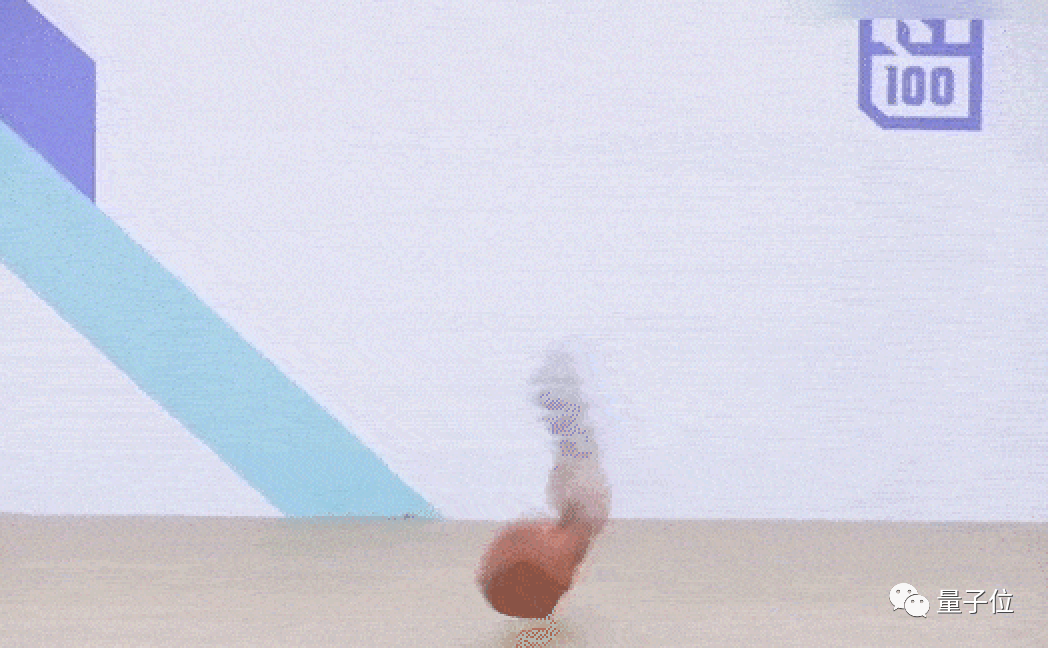 黑科技问世：视频中人物一键消除，特效制作更便利