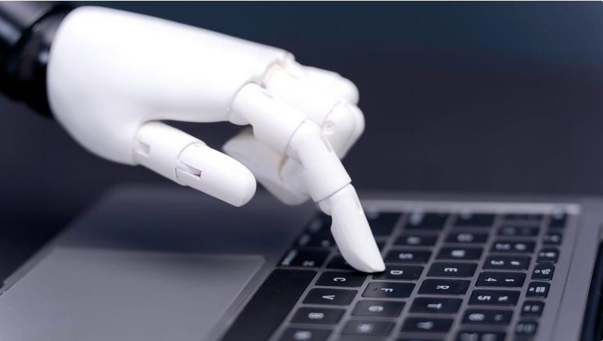 在人工智能技术中存在着潜力和风险两种因素，因此美国政府正在向科技公司施加压力