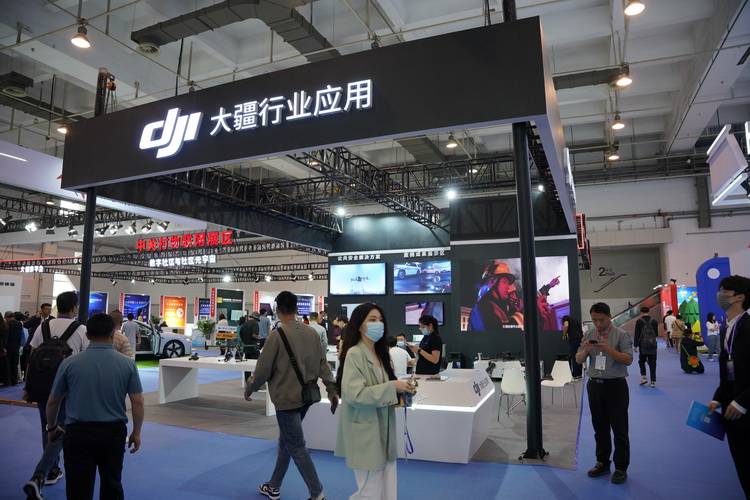 DJI展示行业级无人机 经纬系列成亮点