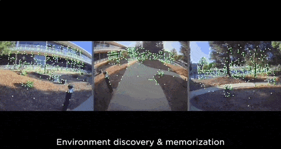 特斯拉人形机器人集体出街!马斯克:比车便宜,会有100亿台