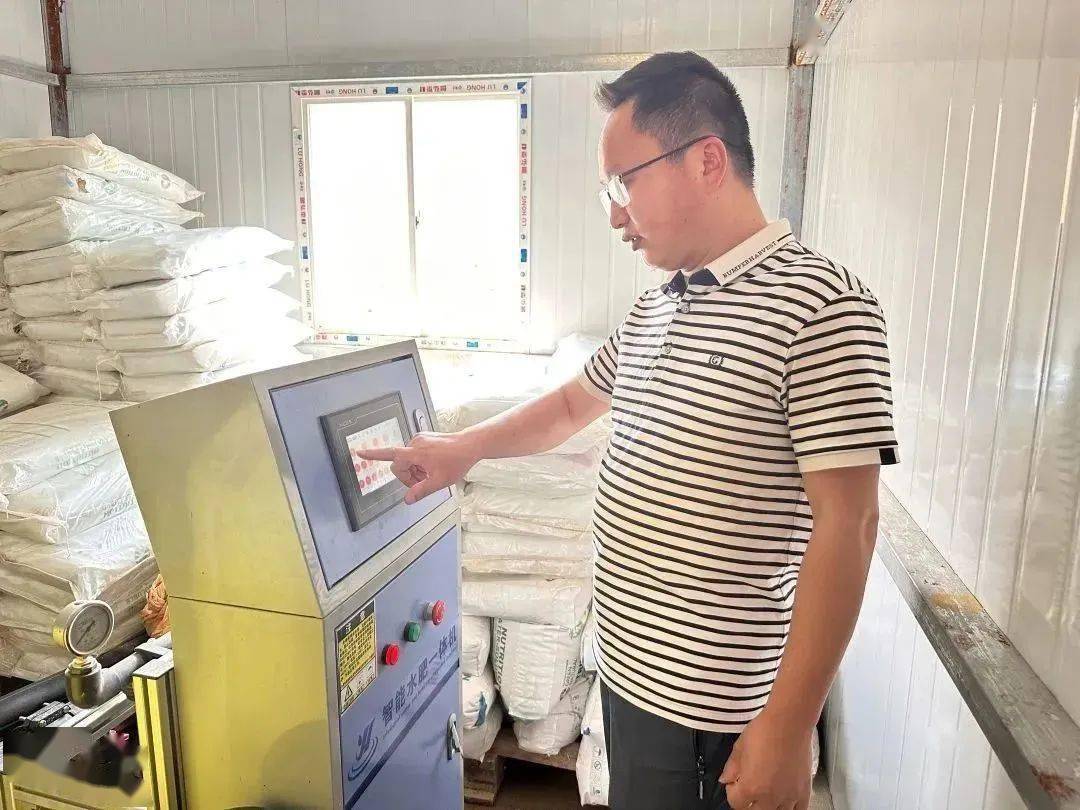 池州这个种植基地运用5G物联网技术一人能管一千亩地!