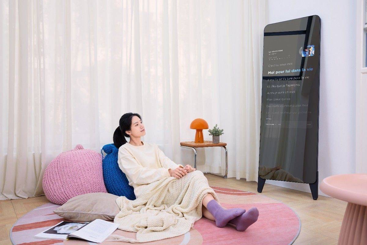 FITURE发布魔镜Mini2新品，支持双人AI健身课程