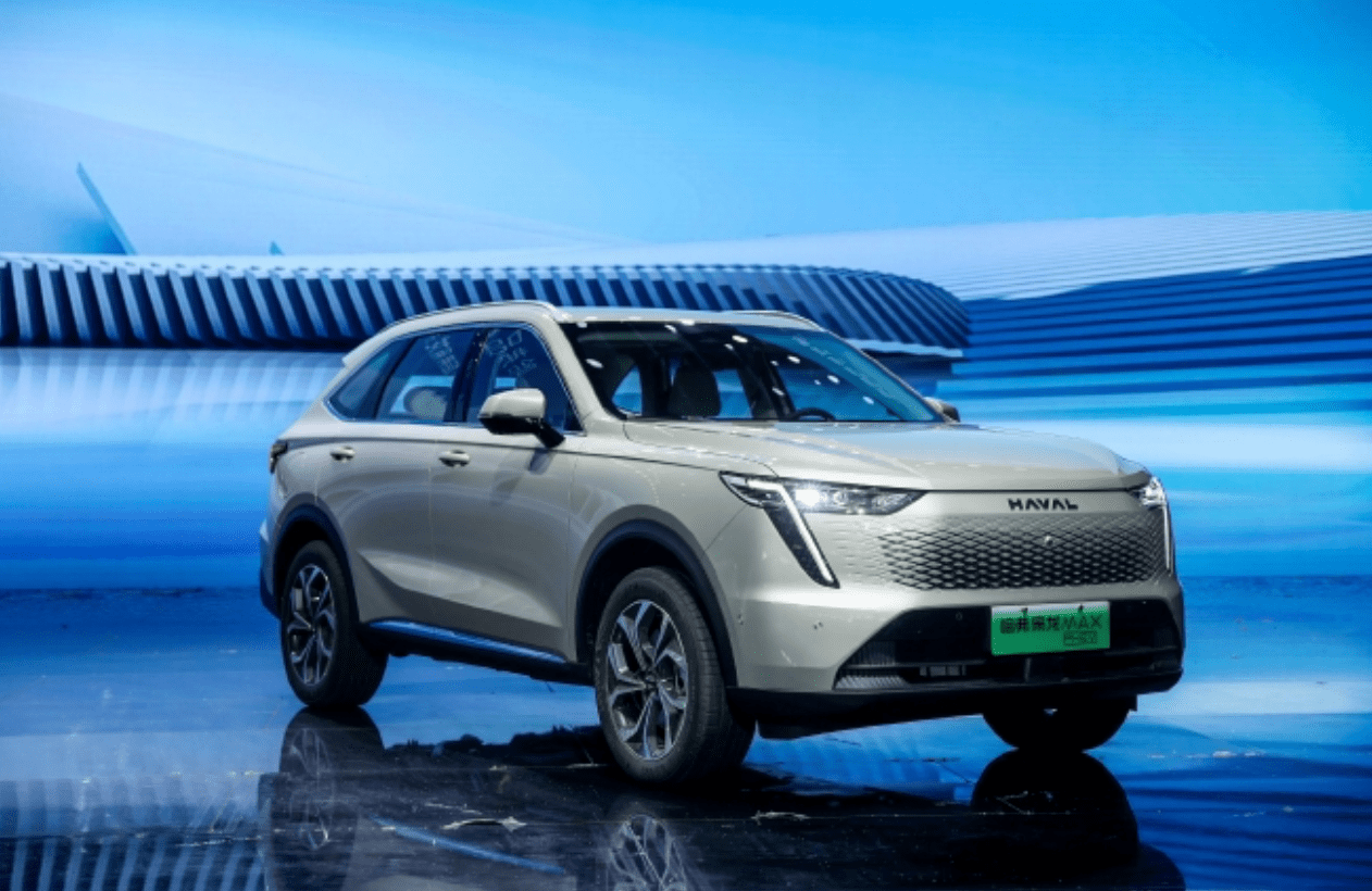 Midjourney 官方在 QQ 开启内测;AI 也不行,Bing 搜索份额反降;《王国之泪》登顶游戏榜单