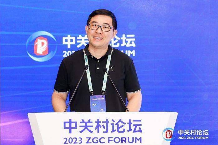 距离人工智能走进千家万户,还有多远?