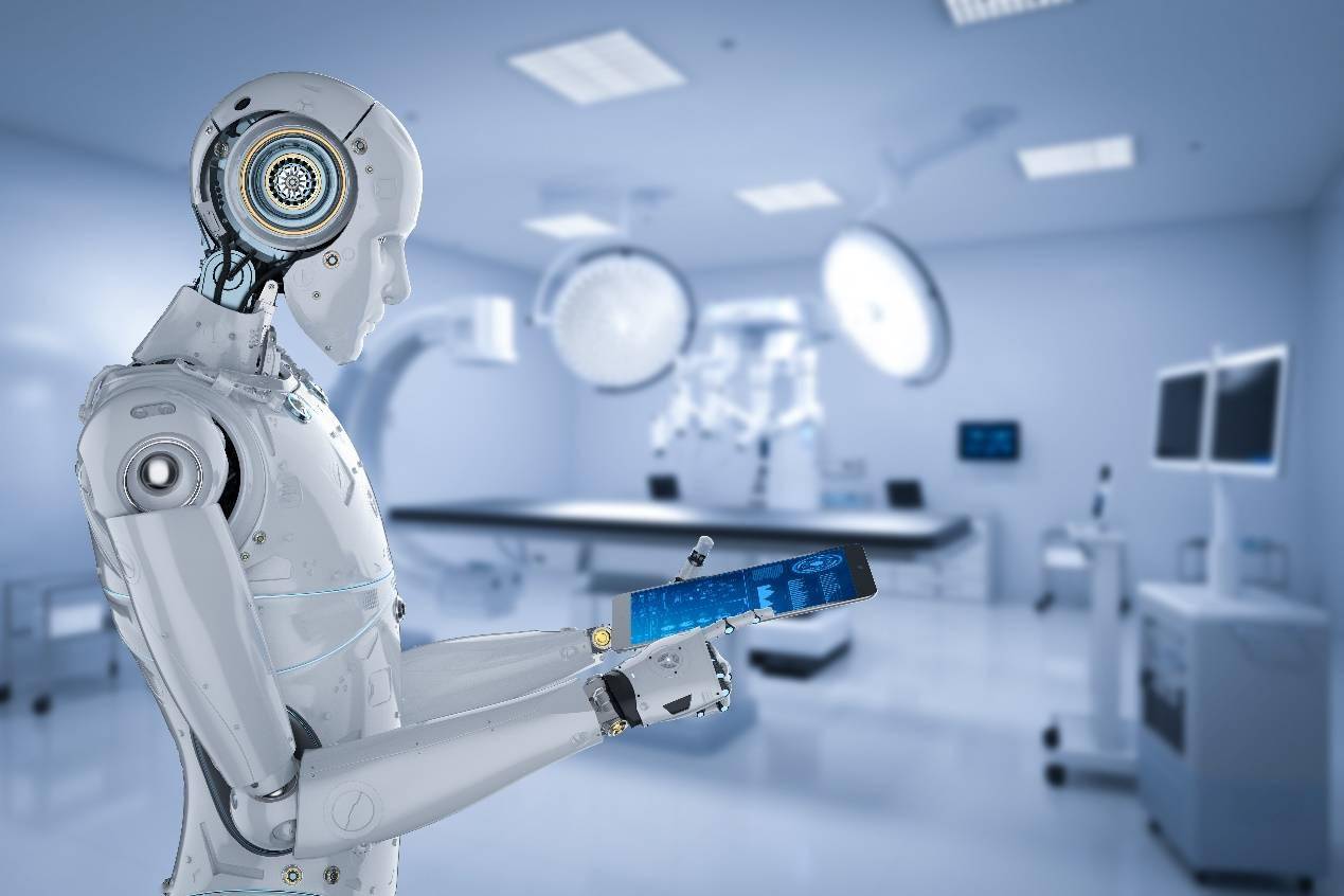 看看CMEF医疗展“医疗机器人开会”