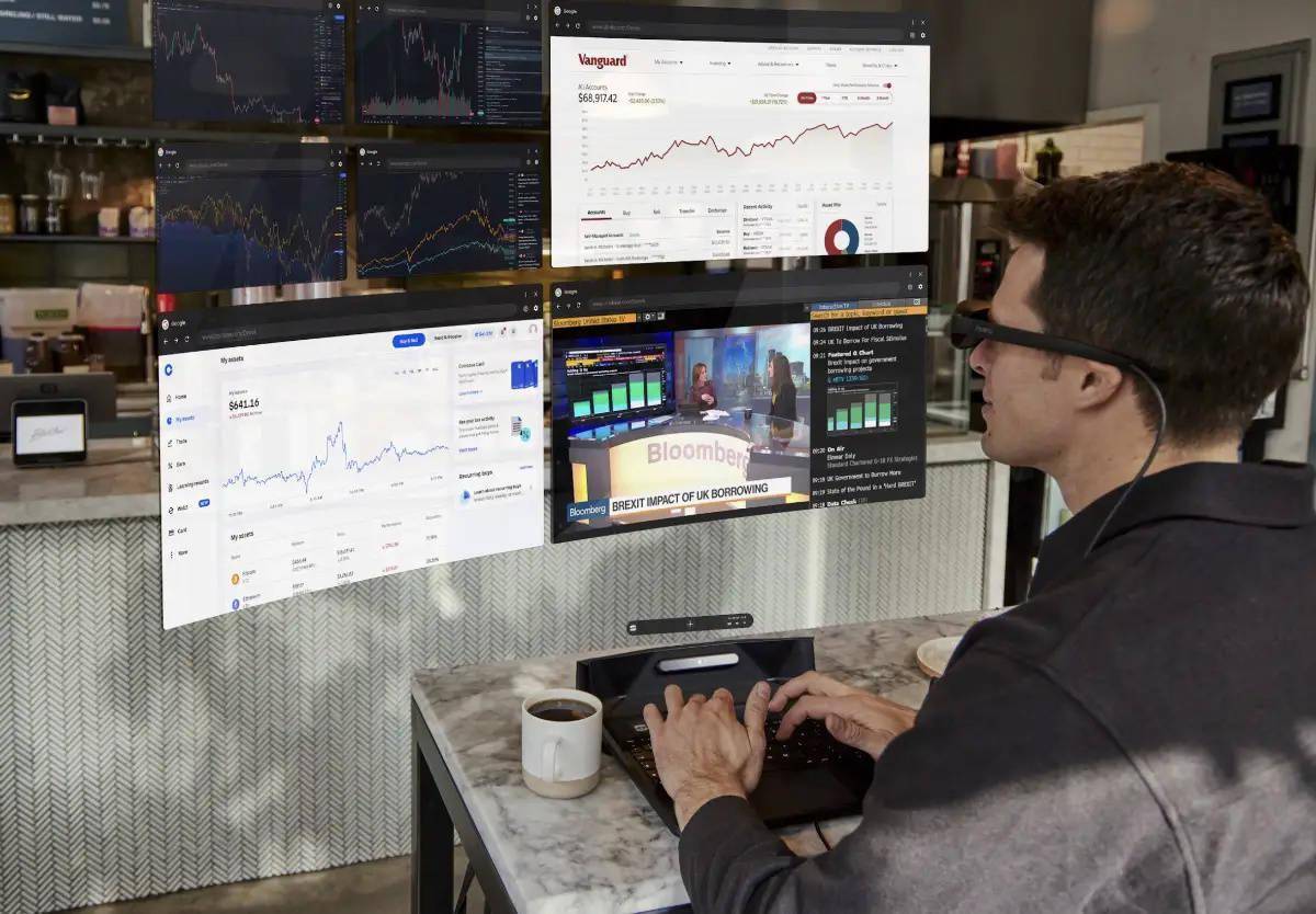 号称全球首款 AR 笔记本，Spacetop 可投影 100 英寸屏幕办公