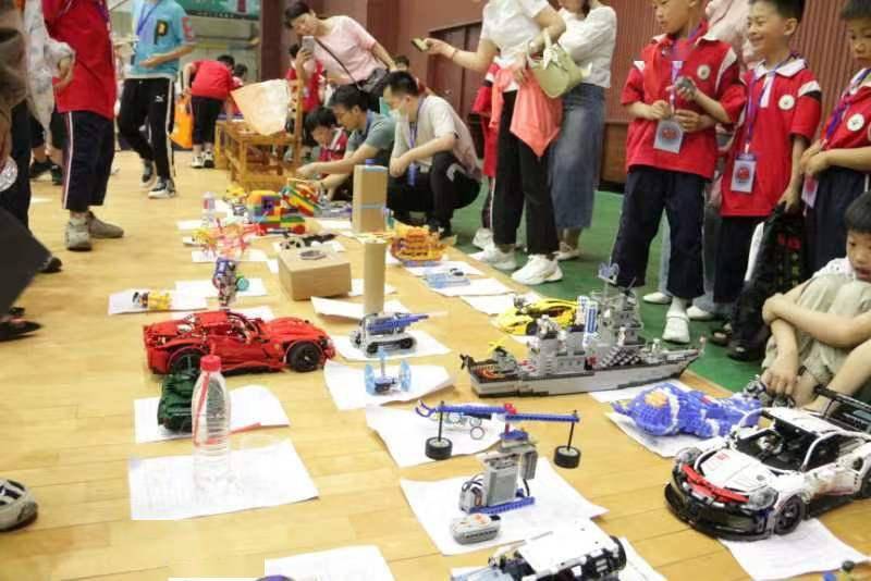 宝丰县第二届人工智能创意大赛成功举办