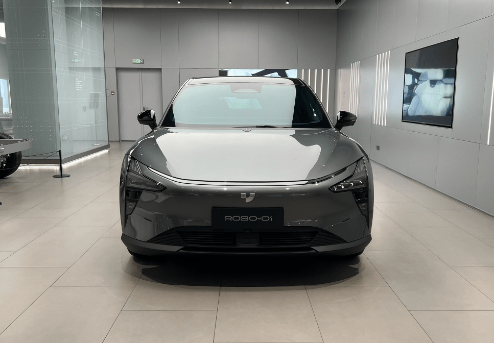 AI时代汹汹来袭，“汽车机器人”真能实现吗？｜DA探店