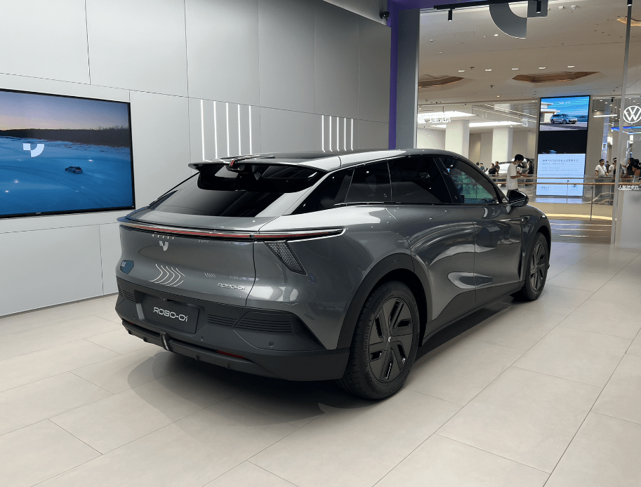 AI时代汹汹来袭，“汽车机器人”真能实现吗？｜DA探店