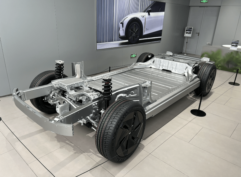 AI时代汹汹来袭，“汽车机器人”真能实现吗？｜DA探店