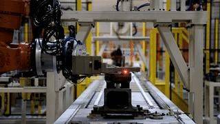 机器人生产机器人！这画面……