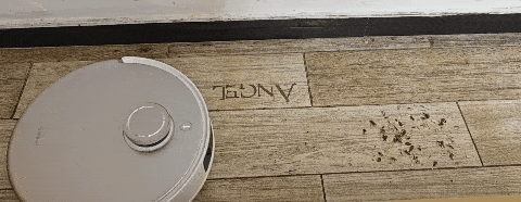 花16000元买四款扫拖机器人!科沃斯追觅石头小米谁能笑到最后?