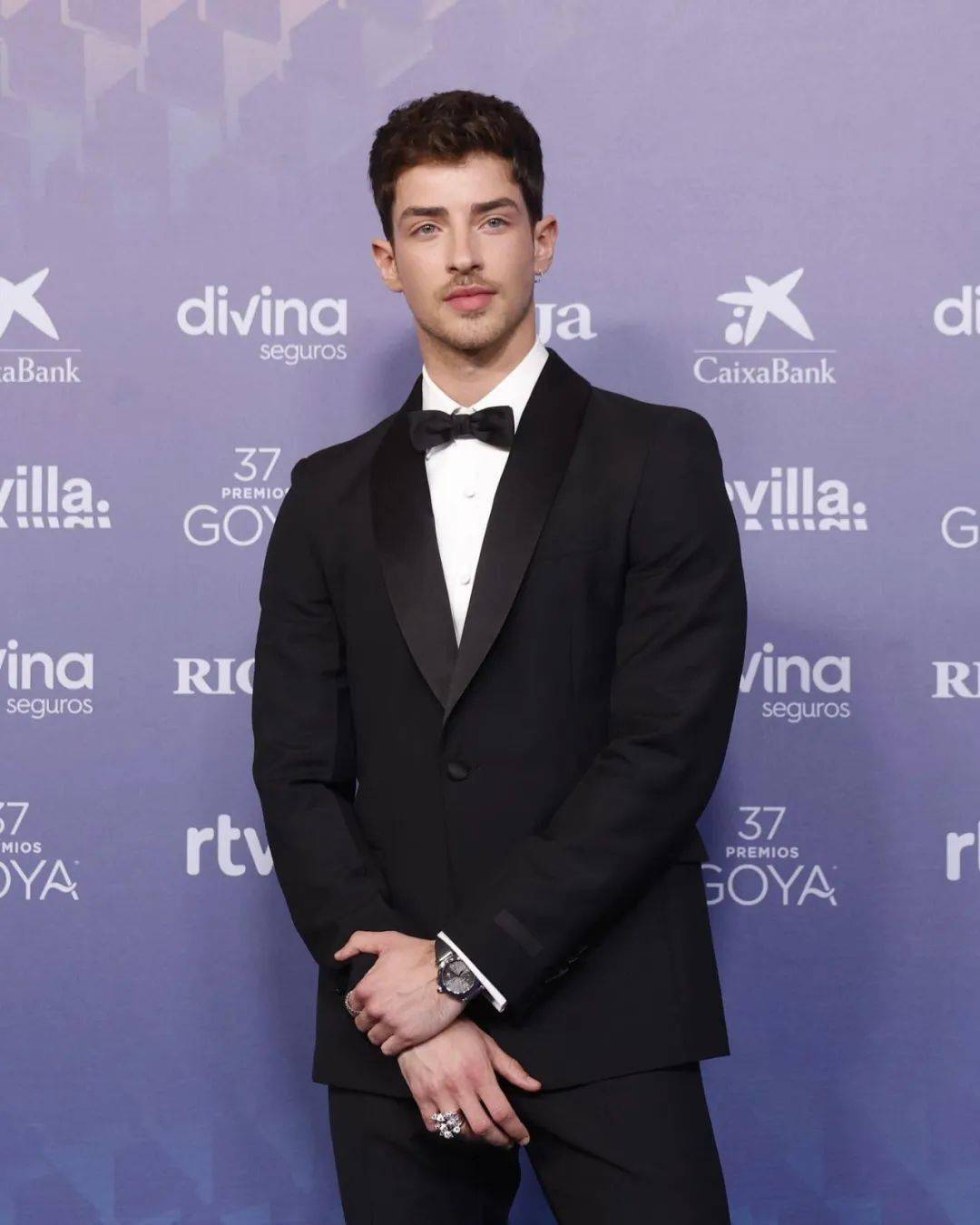 西班牙小鲜肉淫秽视频在网上疯传,本人发文澄清:是AI换脸的假视频!