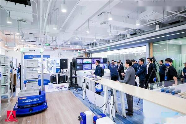 海柔创新携手SAP,以机器人技术助力全球客户升级数智化竞争力