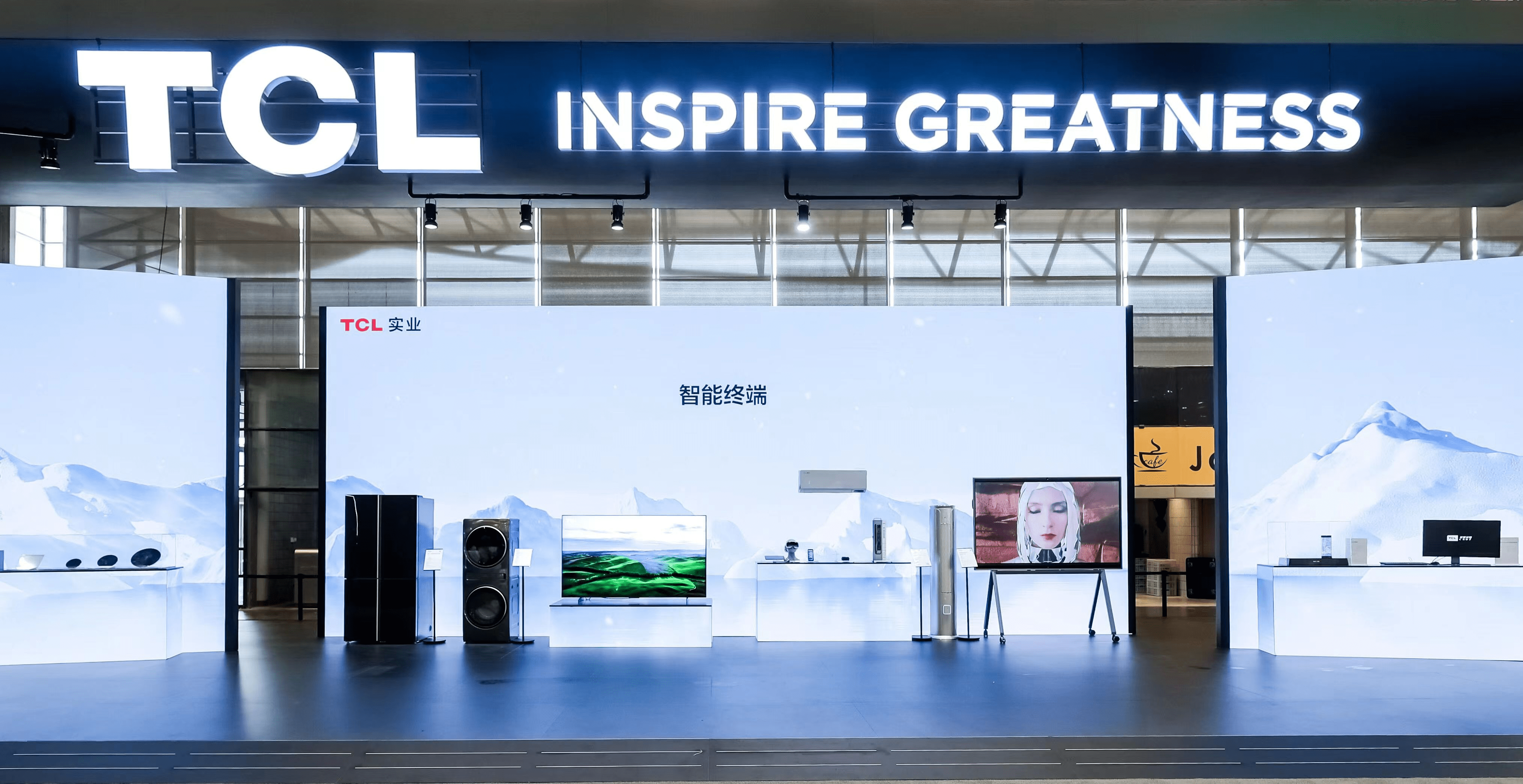 行业首发「超级智绘」AI故事集，TCL实业推进AI技术应用