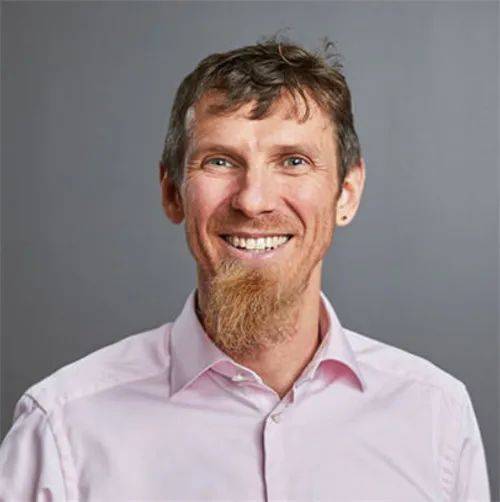 红帽全球峰会:生成式AI令人期待,开源领域迎来好时机