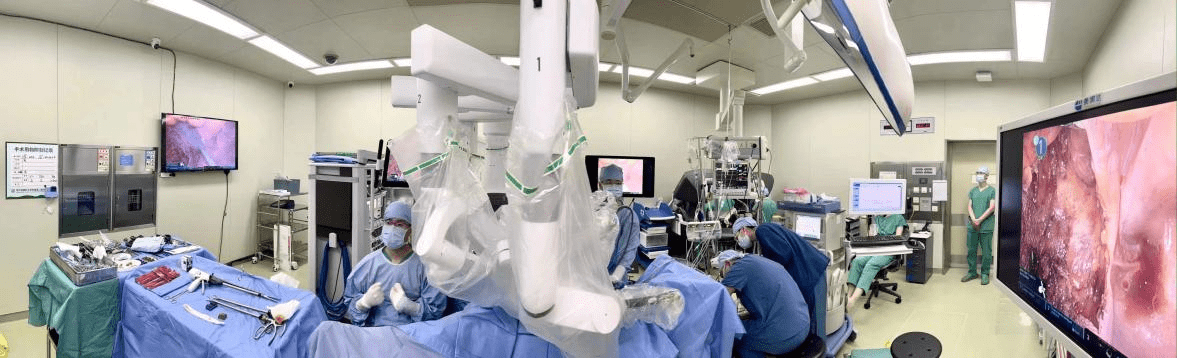 哈医大二院完成达芬奇机器人胃癌、直肠癌同期根治术