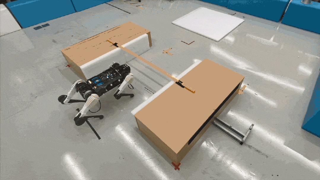 腾讯自主研发机器狗 Max 升级,可“奔跑跳跃”完成避障动作