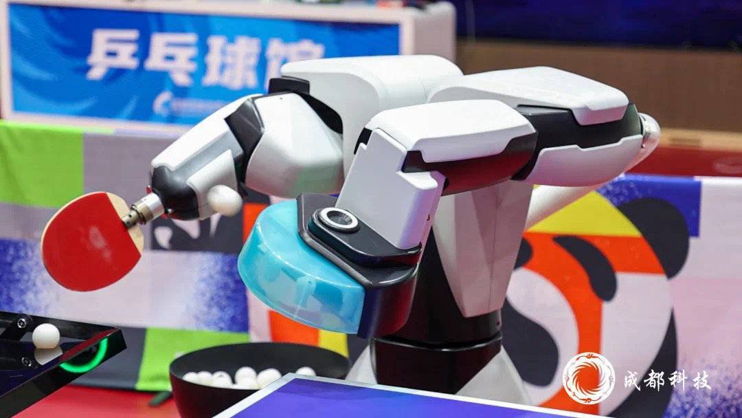 机器人陪练、智慧翻译 科技这样赋能大运！