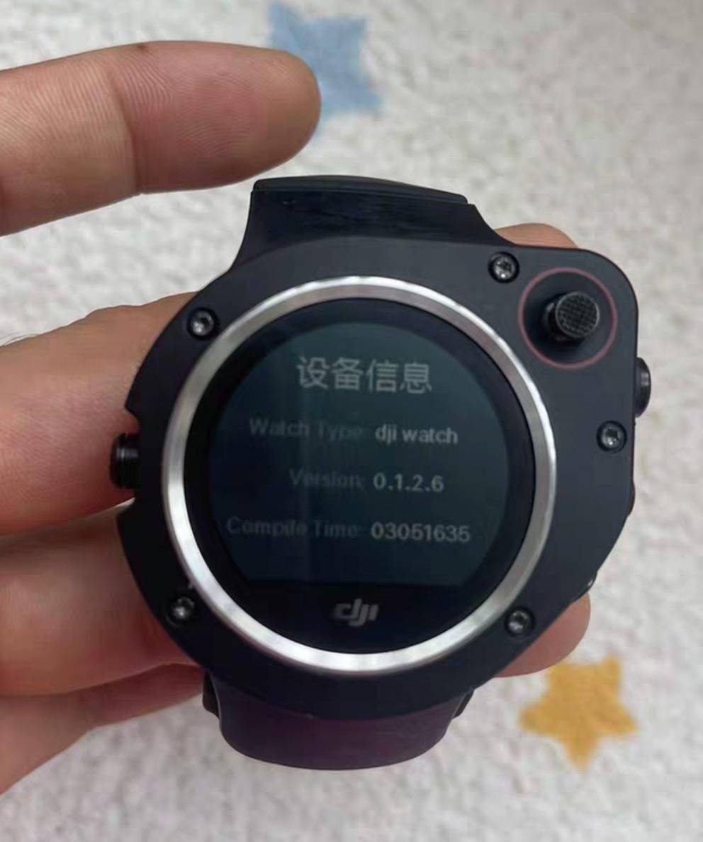 被砍的大疆DJI Watch智能手表原型机曝光，据称可体感控制无人机