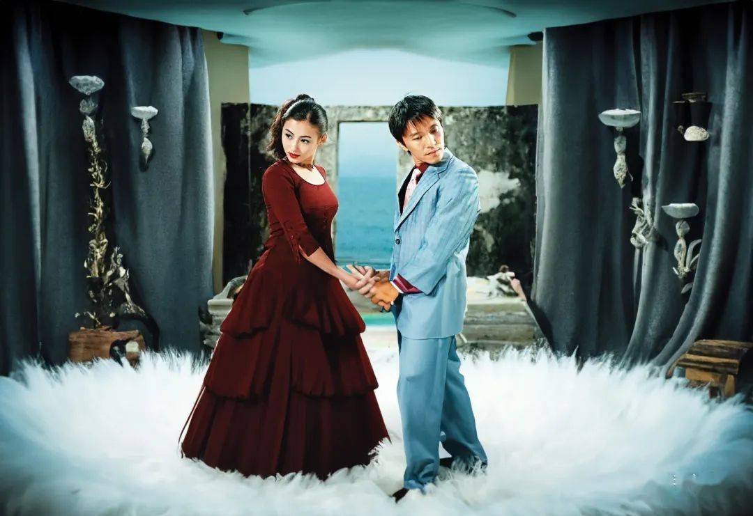 紫霞仙子,原来你是理发师啊?无版权风险的Adobe新AI,让PS吧老哥面临下岗风险……