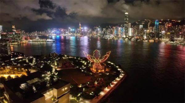 “紫荆花之夜”端午大型无人机灯光秀活动在港举行