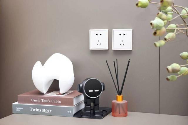 杀疯了 乐天派桌面机器人1799元震撼上市