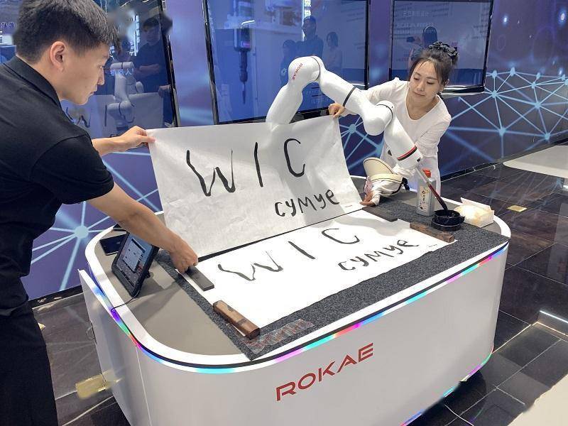 科技赋能美好生活,珞石机器人服务生活新图景