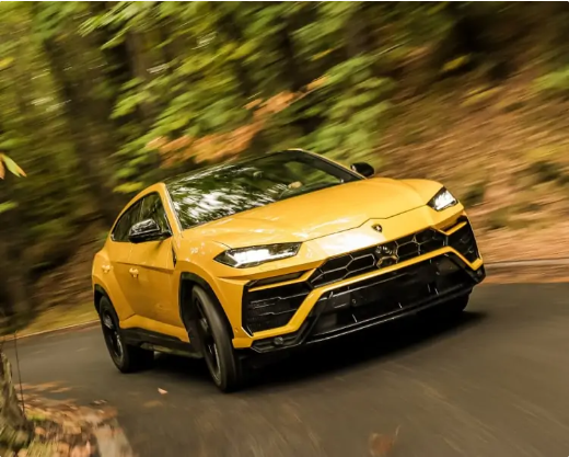 2024年,兰博基尼Urur SUV推出插电混动版,迈向电动时代