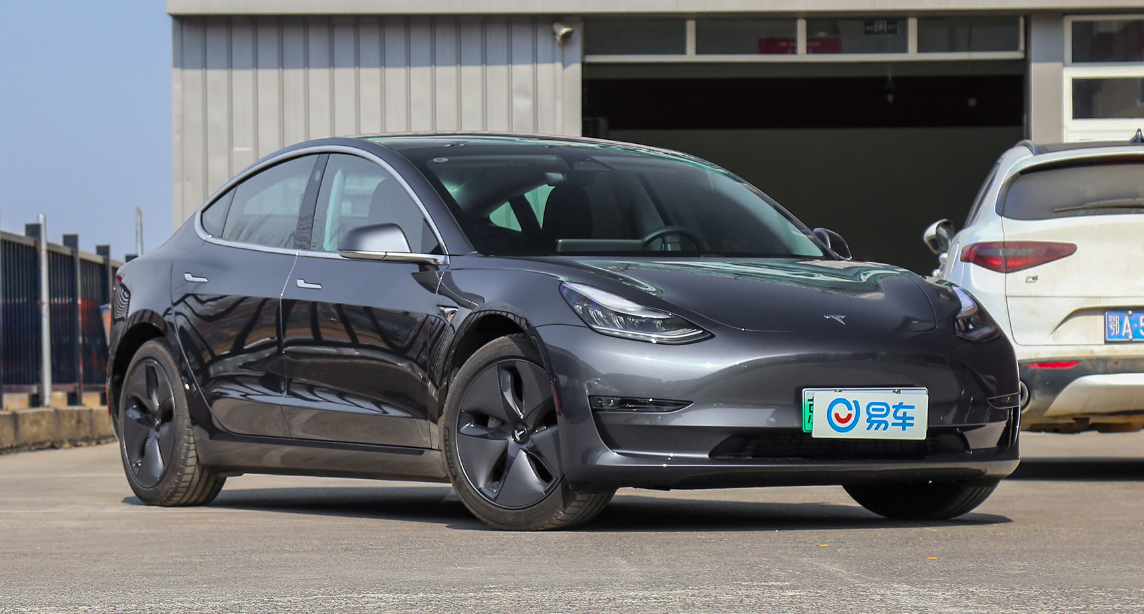 特斯拉全自动驾驶FSD快速发展，将赶超人类驾驶员的安全性