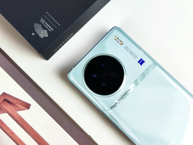 vivo X90s露面:外观升级,天玑9200+旗舰平台